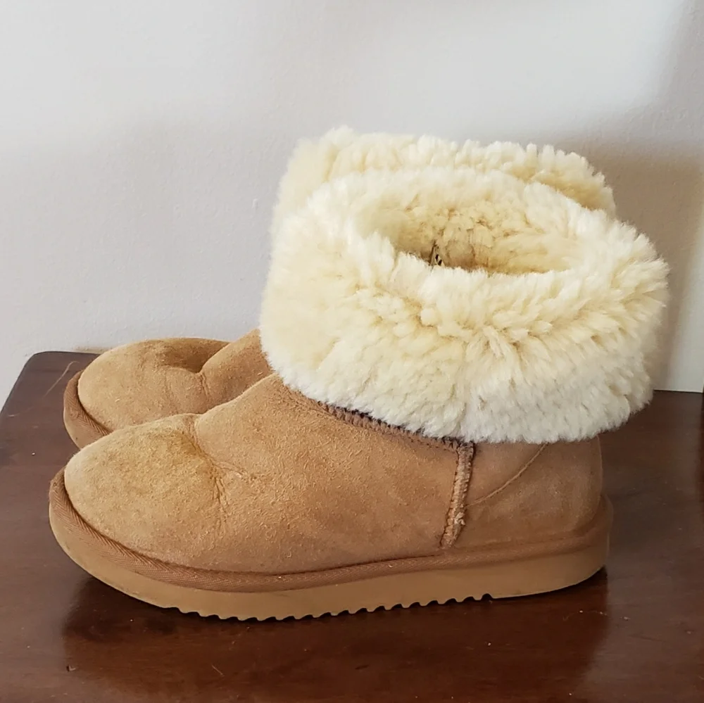 Sheepskin Women's Boots Size 6